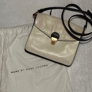 Marc by Marc Jacob Cricket Shoulder Bag EUC